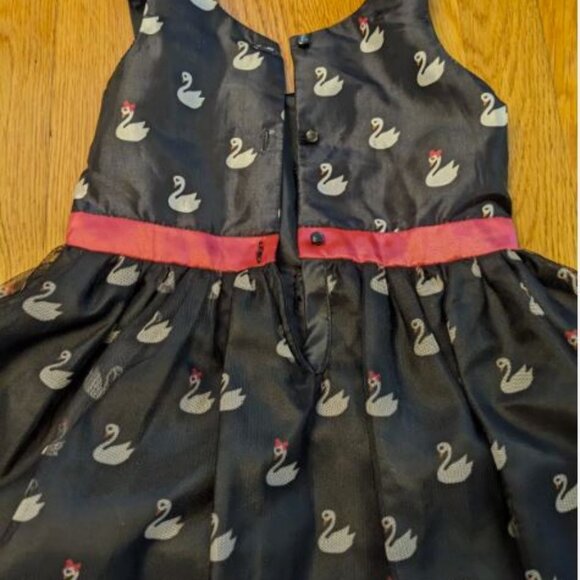 H&M SWAN DRESS FANCY CHRISTMAS PARTY OCCASION SIZE 4-5 Years BLACK SATIN FORMAL - Picture 4 of 6
